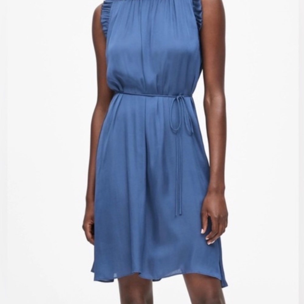 Banana Republic Blue ruffle neck and sleeve satin dress sz 0 petite